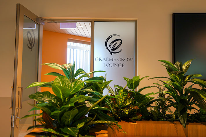 inside-page-slider-graeme-crow-lounge-1